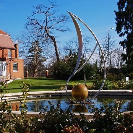 The Pinewood Hotel Slough Esterno foto
