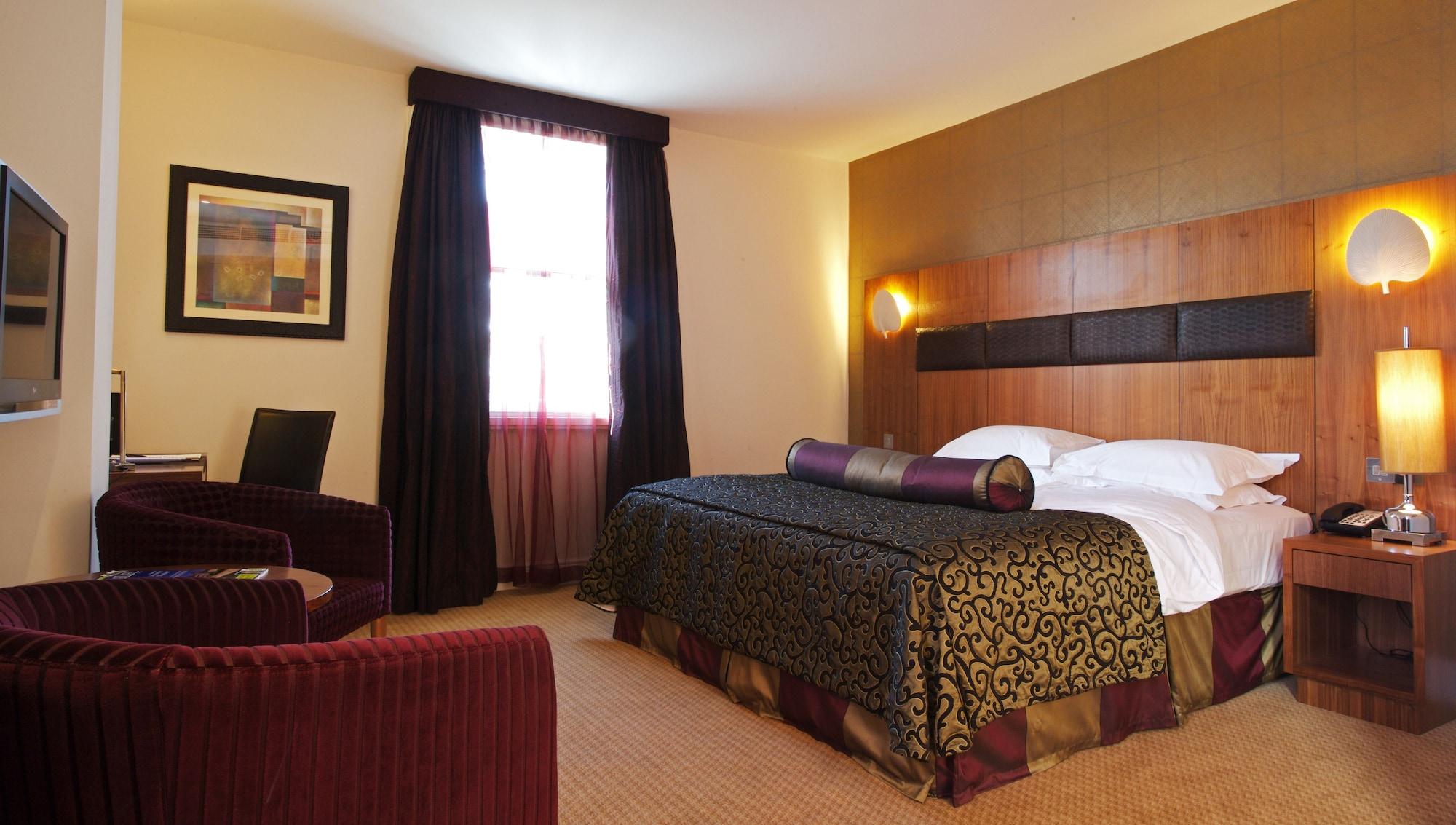 The Pinewood Hotel Slough Esterno foto