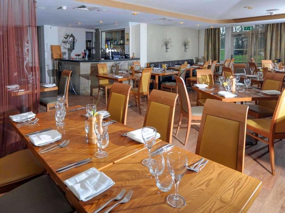 The Pinewood Hotel Slough Esterno foto