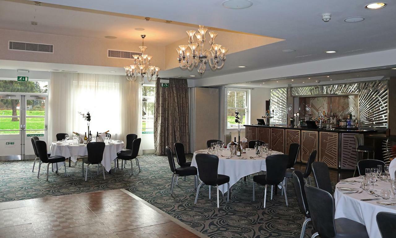 The Pinewood Hotel Slough Esterno foto