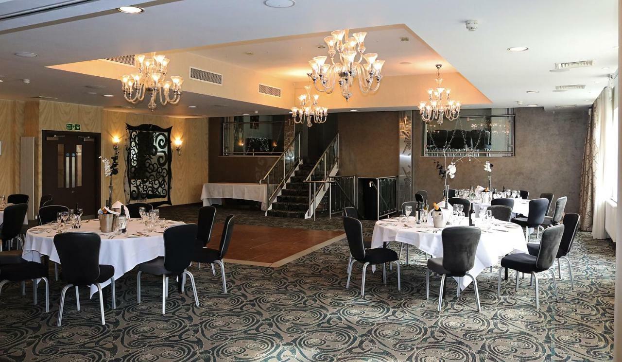 The Pinewood Hotel Slough Esterno foto